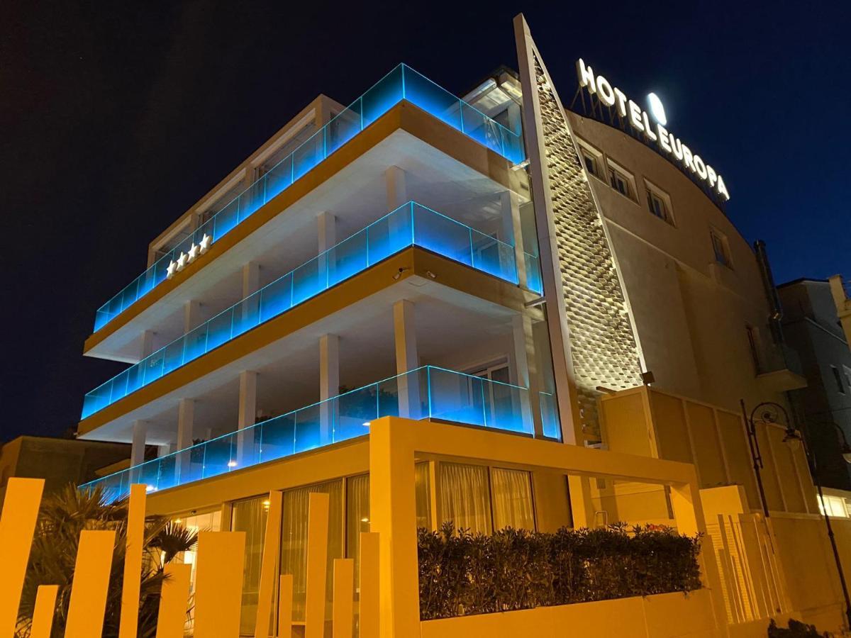 Europa Hotel วาสโต ภายนอก รูปภาพ